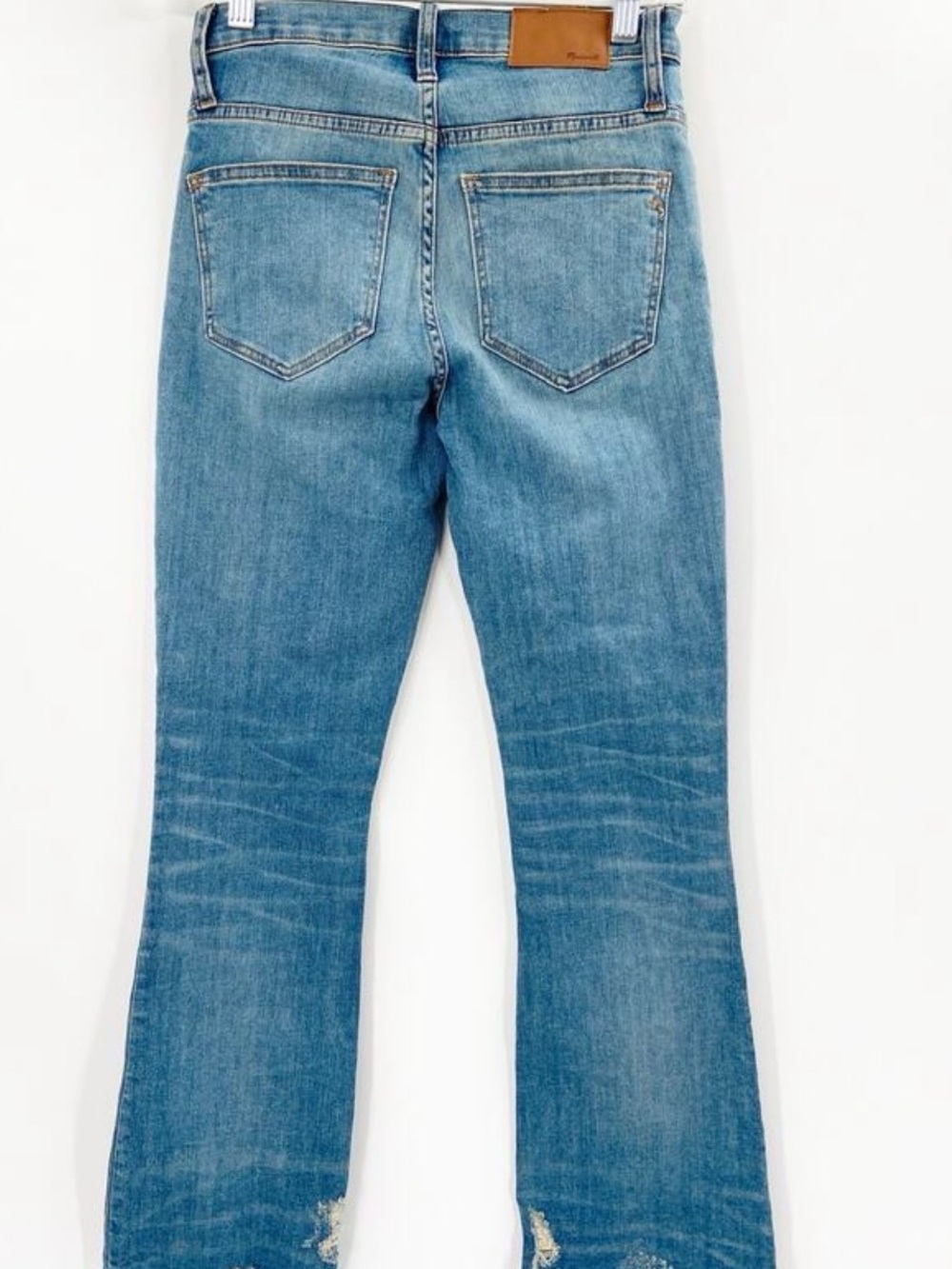 Madewell Cali Demi-Boot Button-Fly Cropped Jeans in Light Blue Wash - Picture 3 of 6